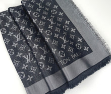 Load image into Gallery viewer, Louis Vuitton monogram shine shawl black/silver