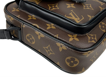 Load image into Gallery viewer, Louis Vuitton Christopher wearable wallet