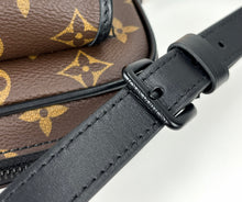 Load image into Gallery viewer, Louis Vuitton Christopher wearable wallet