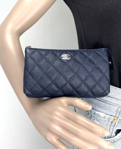 CHANEL CC navy caviar small pouch