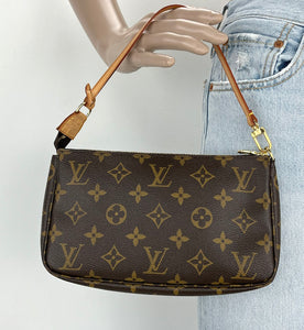 Louis Vuitton pochette accessories in monogram and key ring