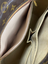 Load image into Gallery viewer, Louis Vuitton Luco tote
