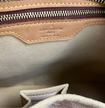 Load image into Gallery viewer, Louis Vuitton Luco tote