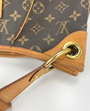 Load image into Gallery viewer, Louis Vuitton galliera PM