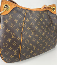 Load image into Gallery viewer, Louis Vuitton galliera PM