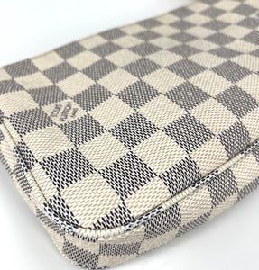 Louis Vuitton pochette accessories in damier azur canvas