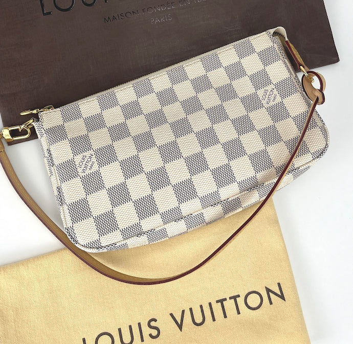 Louis Vuitton pochette accessories in damier azur canvas