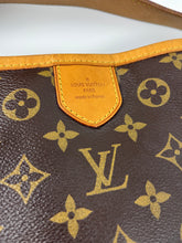 Load image into Gallery viewer, Louis Vuitton delightful MM