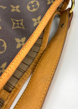 Load image into Gallery viewer, Louis Vuitton delightful MM