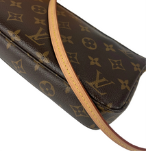 Load image into Gallery viewer, Louis Vuitton pochette accessories in monogram