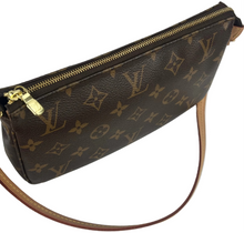 Load image into Gallery viewer, Louis Vuitton pochette accessories in monogram
