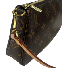 Load image into Gallery viewer, Louis Vuitton pochette accessories in monogram