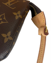 Load image into Gallery viewer, Louis Vuitton pochette accessories in monogram
