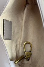 Load image into Gallery viewer, Gucci GG Marmont Super Mini Bag