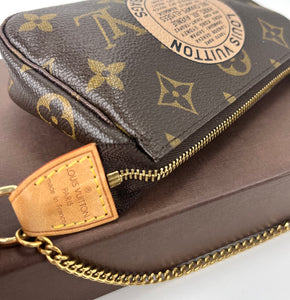 Louis Vuitton mini pochette trunks&bags