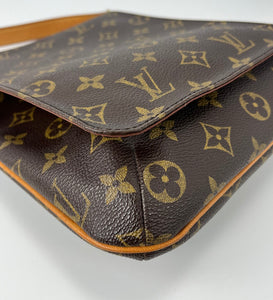 Louis Vuitton musette salsa in monogram