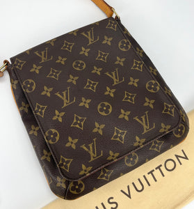 Louis Vuitton musette salsa in monogram