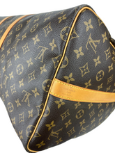 Load image into Gallery viewer, Louis Vuitton keepall bandouliere 55 in monogram