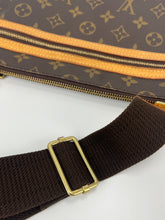 Load image into Gallery viewer, Louis Vuitton pochette bosphore monogram