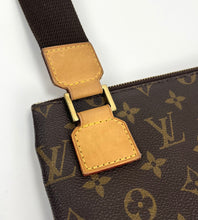 Load image into Gallery viewer, Louis Vuitton pochette bosphore monogram