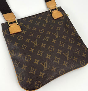 Louis Vuitton pochette bosphore monogram