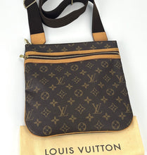 Load image into Gallery viewer, Louis Vuitton pochette bosphore monogram