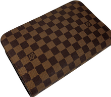 Load image into Gallery viewer, Louis Vuitton Saint Louis pouch in damier ebene