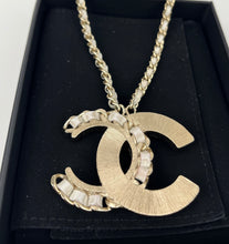 Load image into Gallery viewer, Chanel CC large necklace