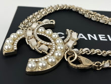 Load image into Gallery viewer, Chanel CC large necklace