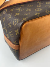 Load image into Gallery viewer, Louis Vuitton petit noé in monogram canvas