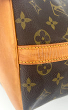 Load image into Gallery viewer, Louis Vuitton petit noé in monogram canvas