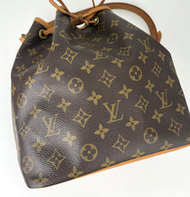 Load image into Gallery viewer, Louis Vuitton petit noé in monogram canvas