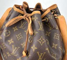 Load image into Gallery viewer, Louis Vuitton petit noé in monogram canvas