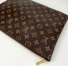 Load image into Gallery viewer, Louis Vuitton Etui Voyage MM