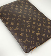 Load image into Gallery viewer, Louis Vuitton Etui Voyage MM