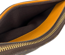 Load image into Gallery viewer, Louis Vuitton Pallas clutch shoulder bag