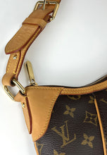 Load image into Gallery viewer, Louis Vuitton Thames pm in monogram