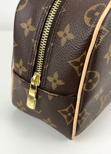 Louis Vuitton toiletry 25 in monogram canvas