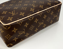 Load image into Gallery viewer, Louis Vuitton toiletry 25 in monogram canvas