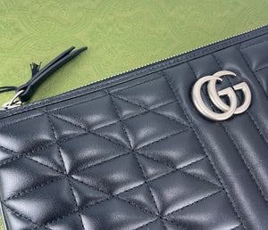 Gucci GG marmont quilted pouch black / silver