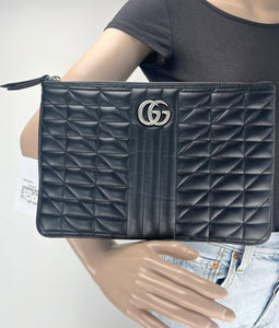 Gucci GG marmont quilted pouch black / silver