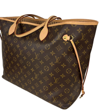 Load image into Gallery viewer, Louis Vuitton neverfull GM in monogram