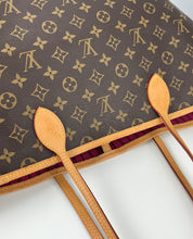 Load image into Gallery viewer, Louis Vuitton neverfull GM in monogram