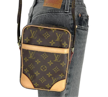 Load image into Gallery viewer, Louis Vuitton sac Danube in monogram
