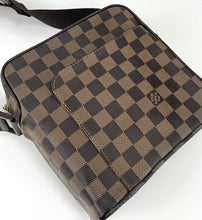 Load image into Gallery viewer, Louis Vuitton Olav PM in damier