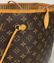 Load image into Gallery viewer, Louis Vuitton neverfull GM in monogram