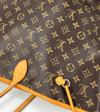 Load image into Gallery viewer, Louis Vuitton neverfull GM in monogram