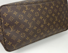 Load image into Gallery viewer, Louis Vuitton neverfull GM in monogram