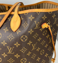 Load image into Gallery viewer, Louis Vuitton neverfull GM in monogram