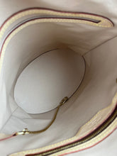 Load image into Gallery viewer, Louis Vuitton petit bucket bag in monogram